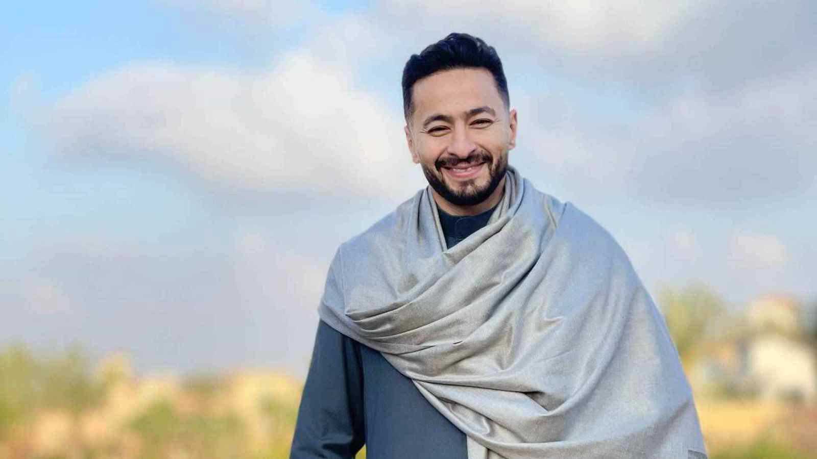 حمادة هلال ينهى خلافه مع خادمته بعد حادثة سرقة فيلته