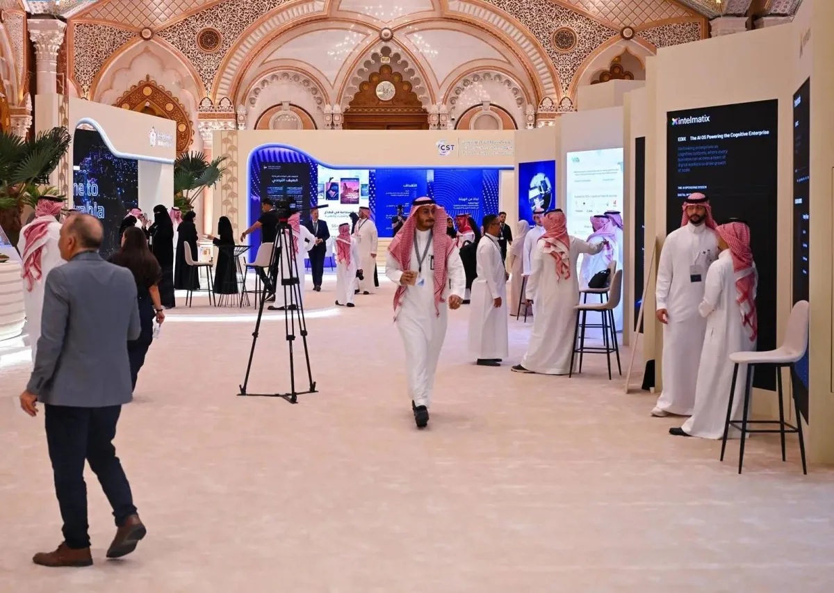 افتتاح المعرض المصاحب للندوة العالمية لمنظمي الاتصالات في الرياض