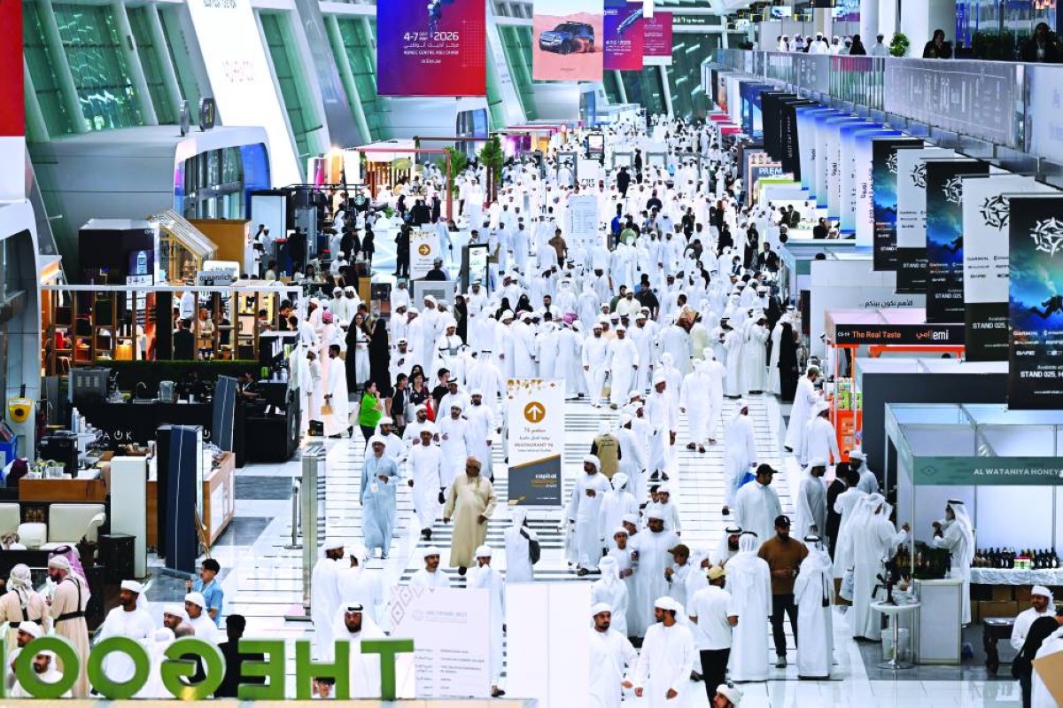 «أبوظبي الدولي للصيد والفروسية» يحتفي بتنوع التراث الإماراتي الغني