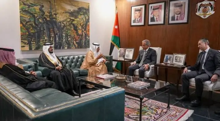 رئيس الوزراء يستقبل رئيس اتحاد الغرف التجارية السعودية في زيارة رسمية