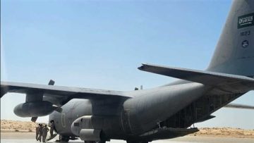 مطار العريش الدولي يحتضن طائرة مساعدات سعودية تضامناً مع غزة