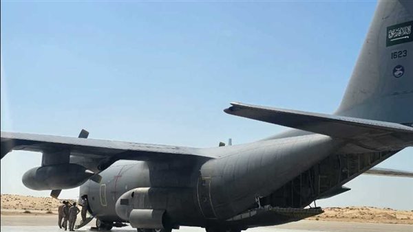 مطار العريش الدولي يحتضن طائرة مساعدات سعودية تضامناً مع غزة