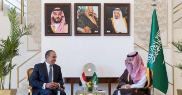السعودية تعلن دعمها القوي لمصر ضد مخططات تهجير الفلسطينيين