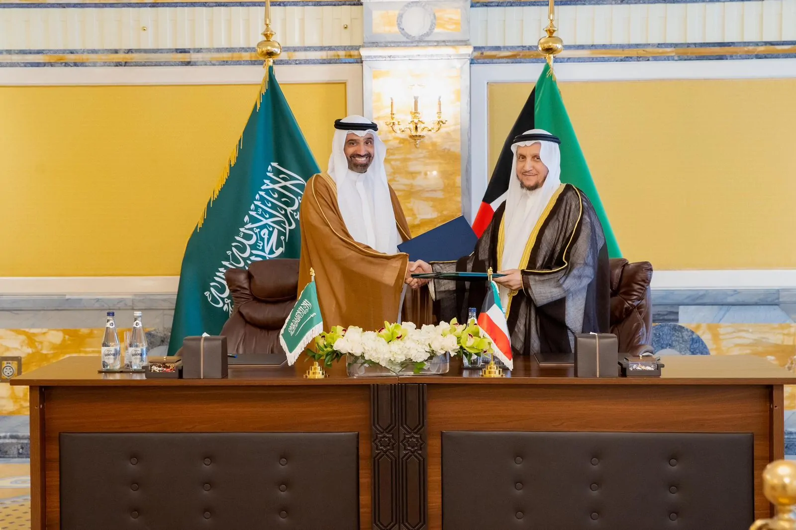 تعزيز الشراكة: السعودية والكويت تتعاونان في تطوير الخدمة المدنية والتنمية
