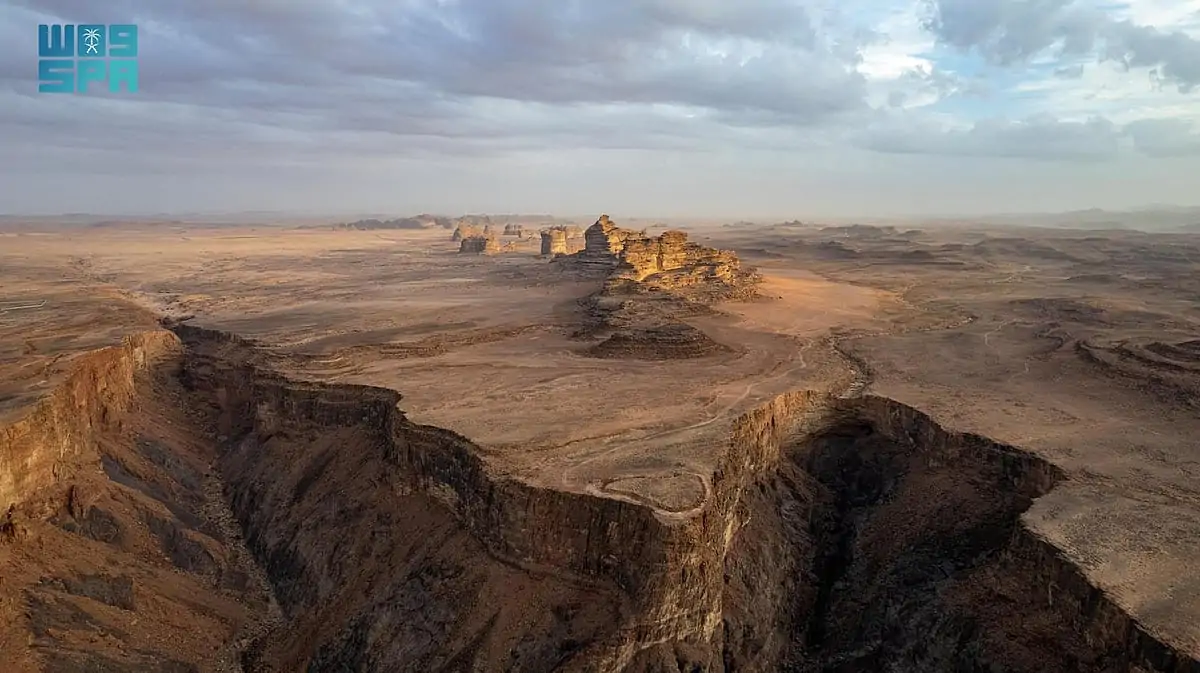استكشف جبال “شقري” بتبوك: صفحات جيولوجية عمرها 542 مليون عام على أرض المملكة