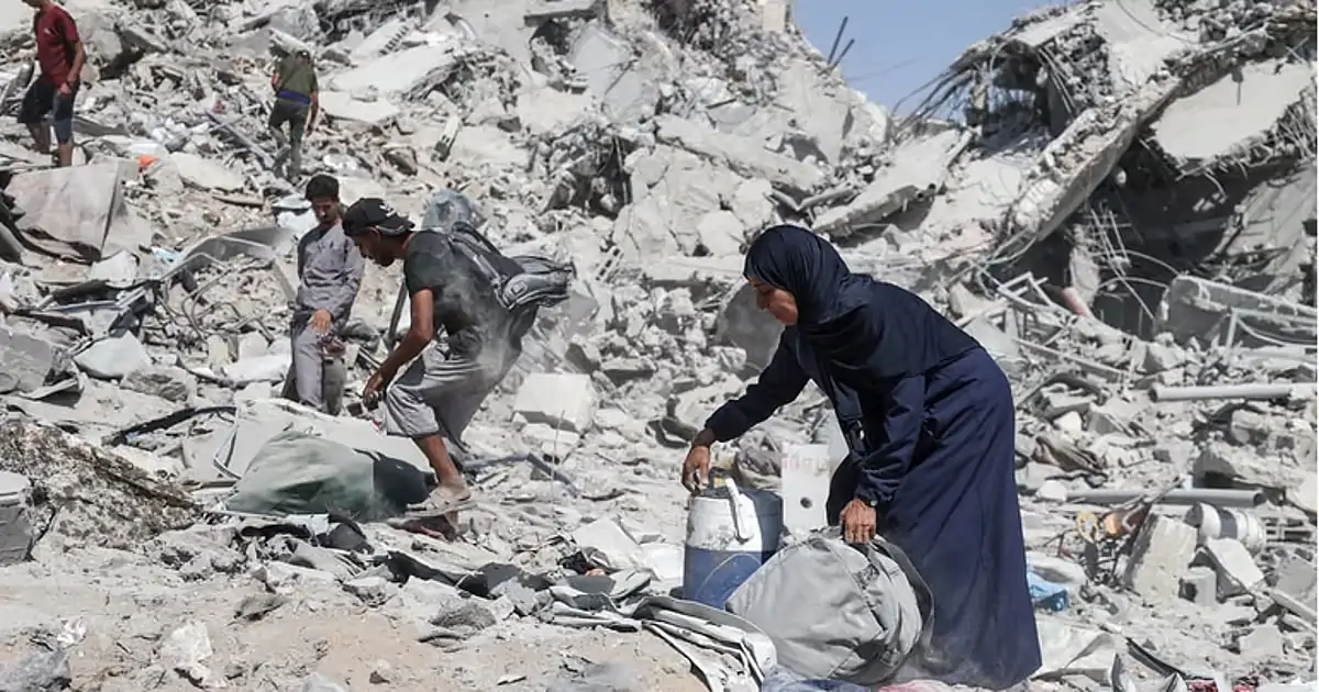 أمريكا والأمم المتحدة تتفاوضان حول خطة إعادة إعمار غزة: رفض التهجير ونزع سلاح حماس في صميم النقاشات