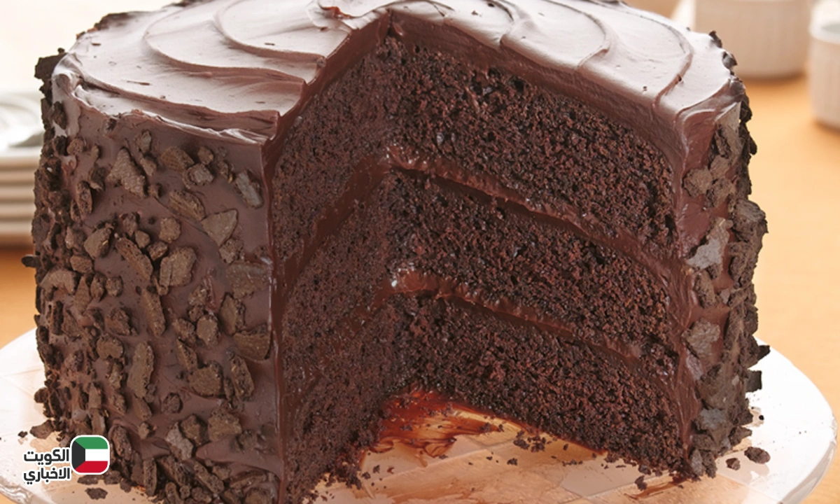 طريقة عمل كيك الشوكولاتة بالكاكاو مع صوص لامع وطعم لذيذ